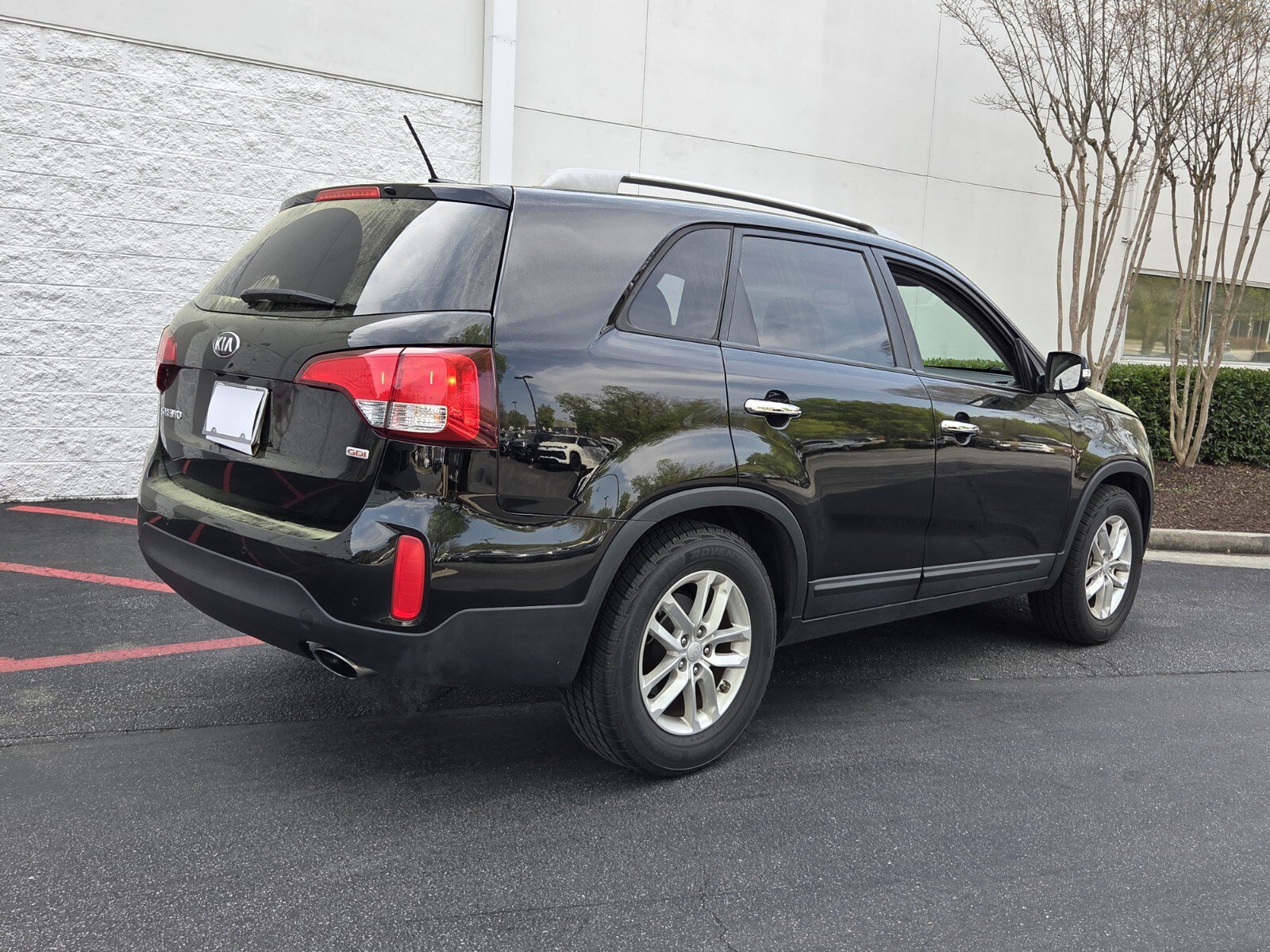 Used 2015 Kia Sorento LX image 5