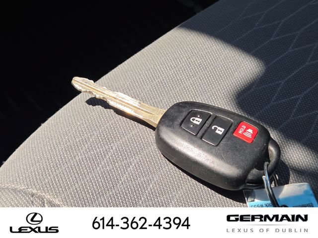 Used 2018 Toyota Tacoma SR5 RWD image 36