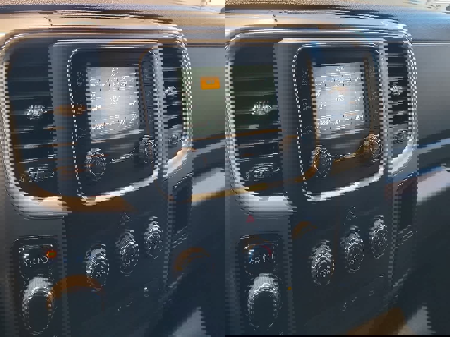 Used 2023 RAM 1500 Classic Warlock image 15