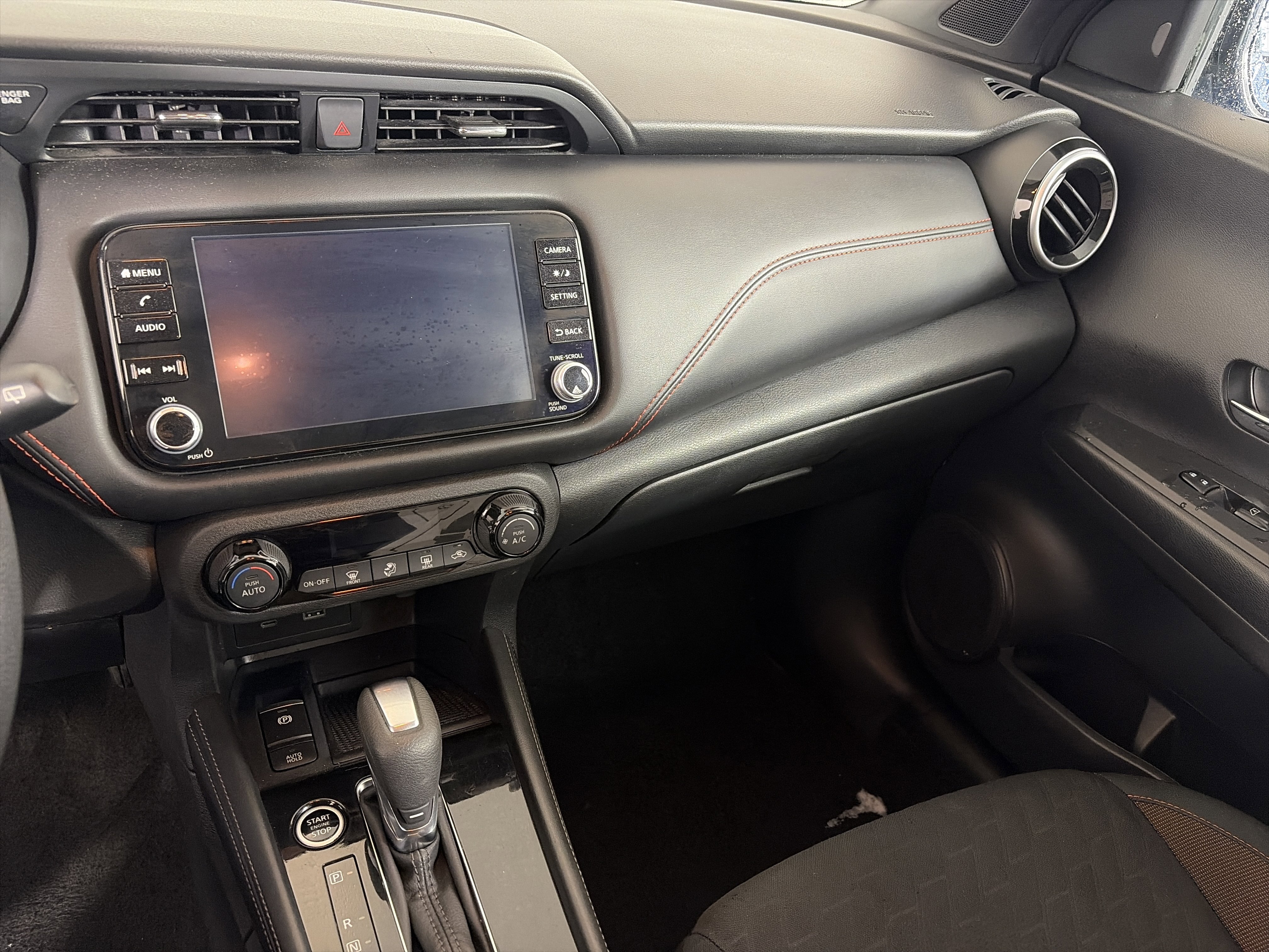 Used 2024 Nissan Kicks SR image 4