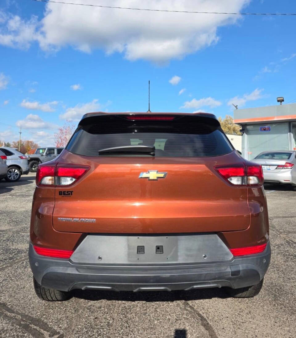 Used 2021 Chevrolet TrailBlazer LS image 12