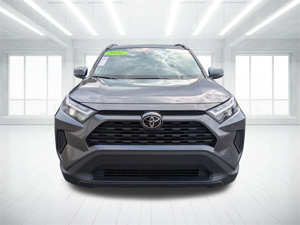 Used 2024 Toyota RAV4 XLE image 8