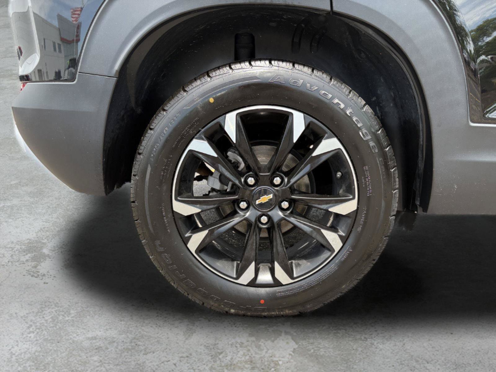 Used 2023 Chevrolet TrailBlazer LT w/ Convenience Package AWD/4WD image 21