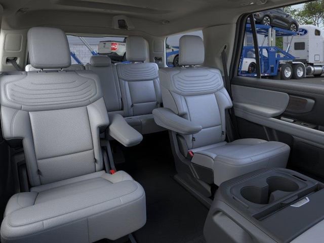 New 2026 Ford Expedition Platinum AWD/4WD image 11