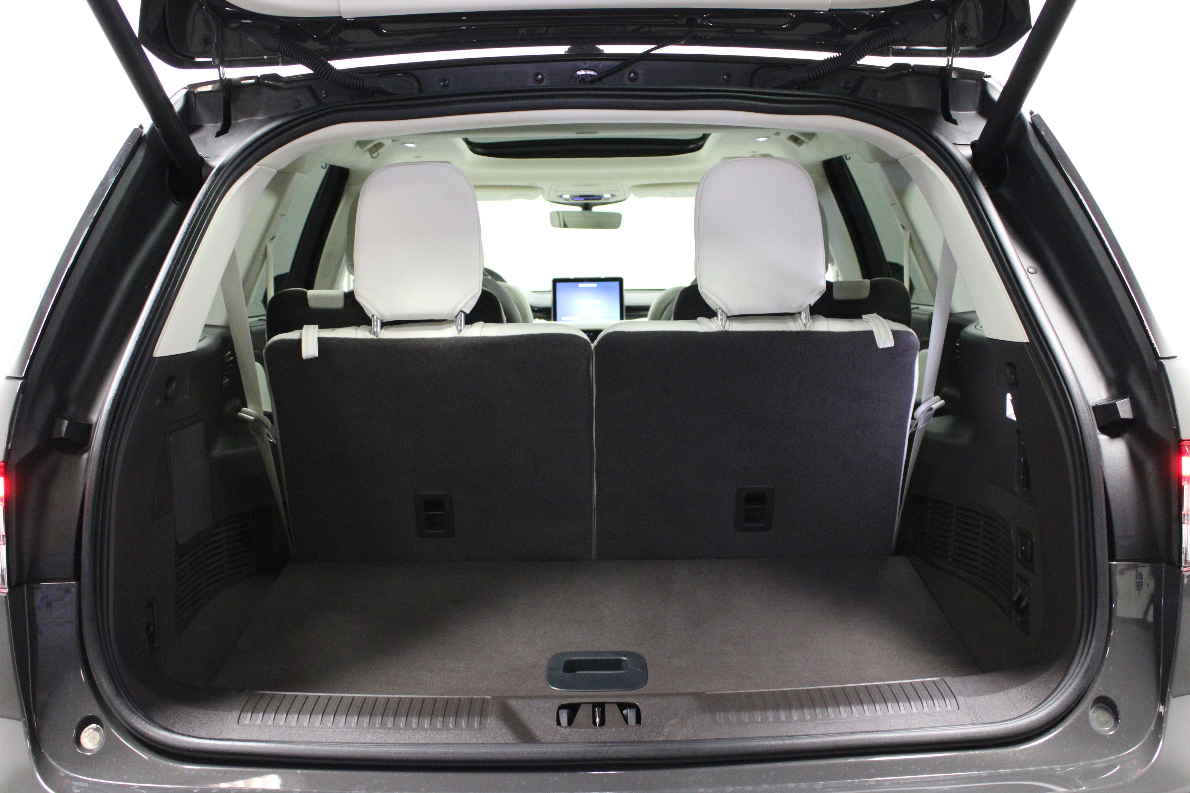 Used 2024 Lincoln Aviator Black Label w/ Dynamic Handling Package image 15