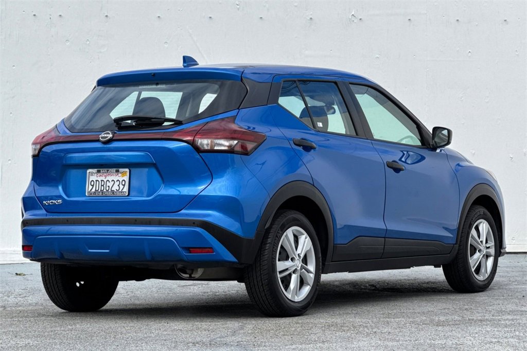 Used 2023 Nissan Kicks S image 4