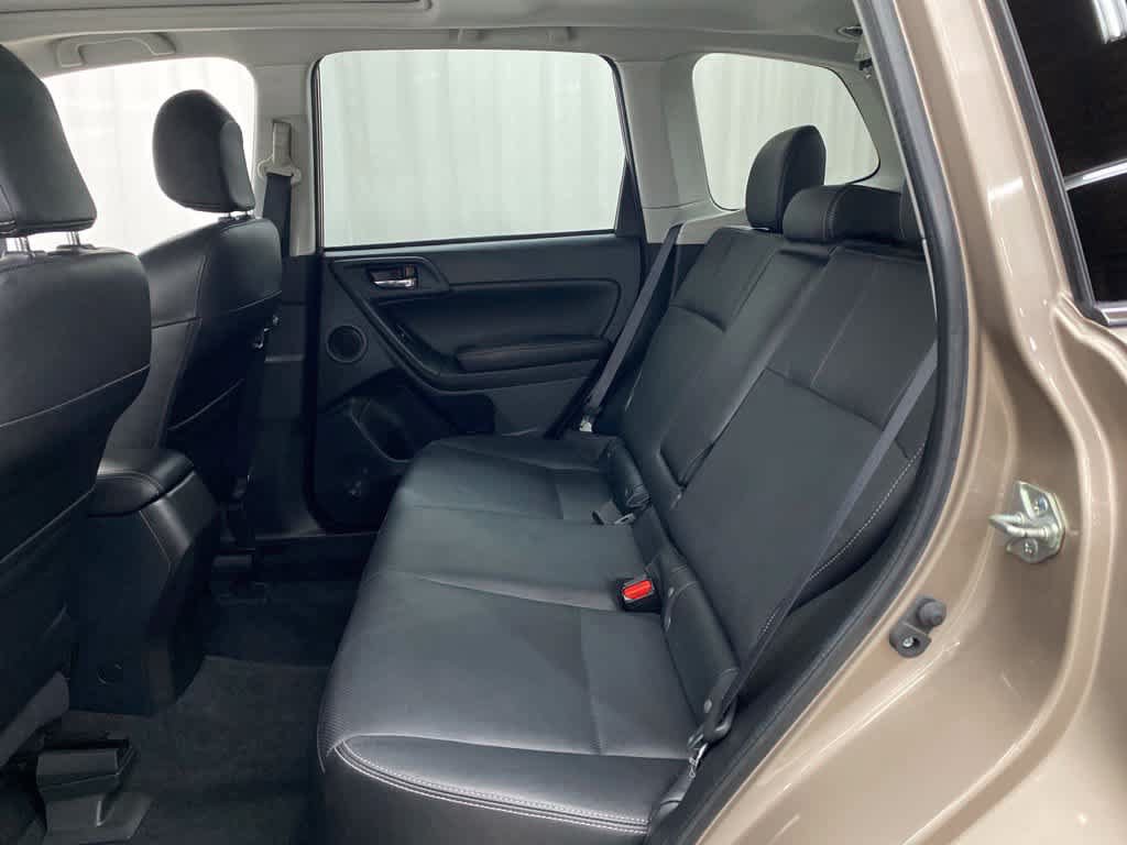 Used 2014 Subaru Forester 2.5i Touring AWD/4WD image 16