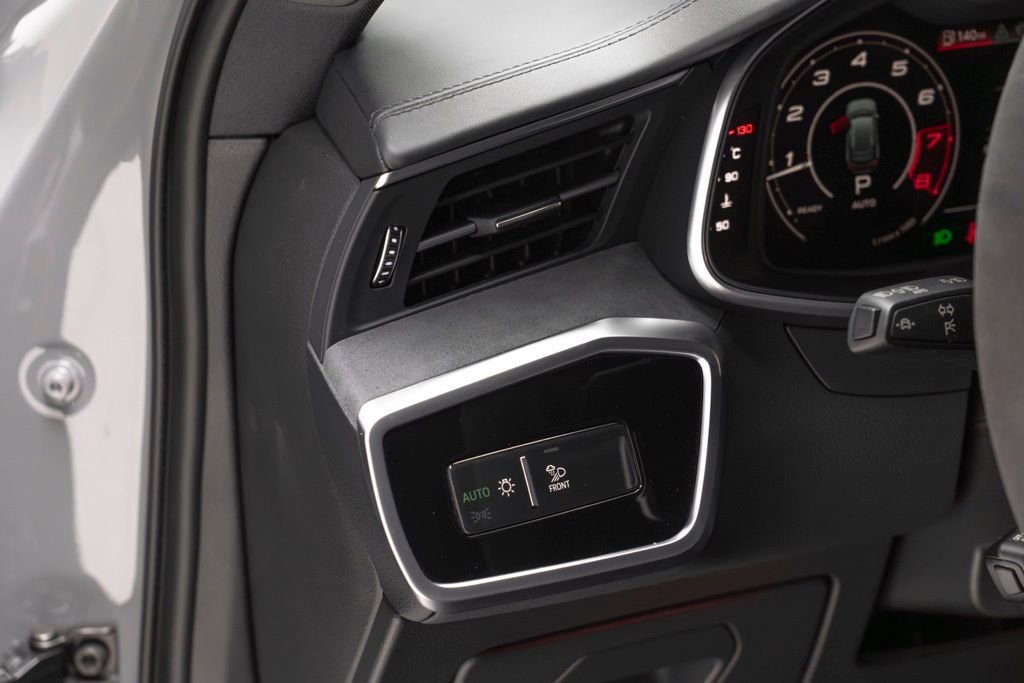 Used 2025 Audi RS 6 performance image 21