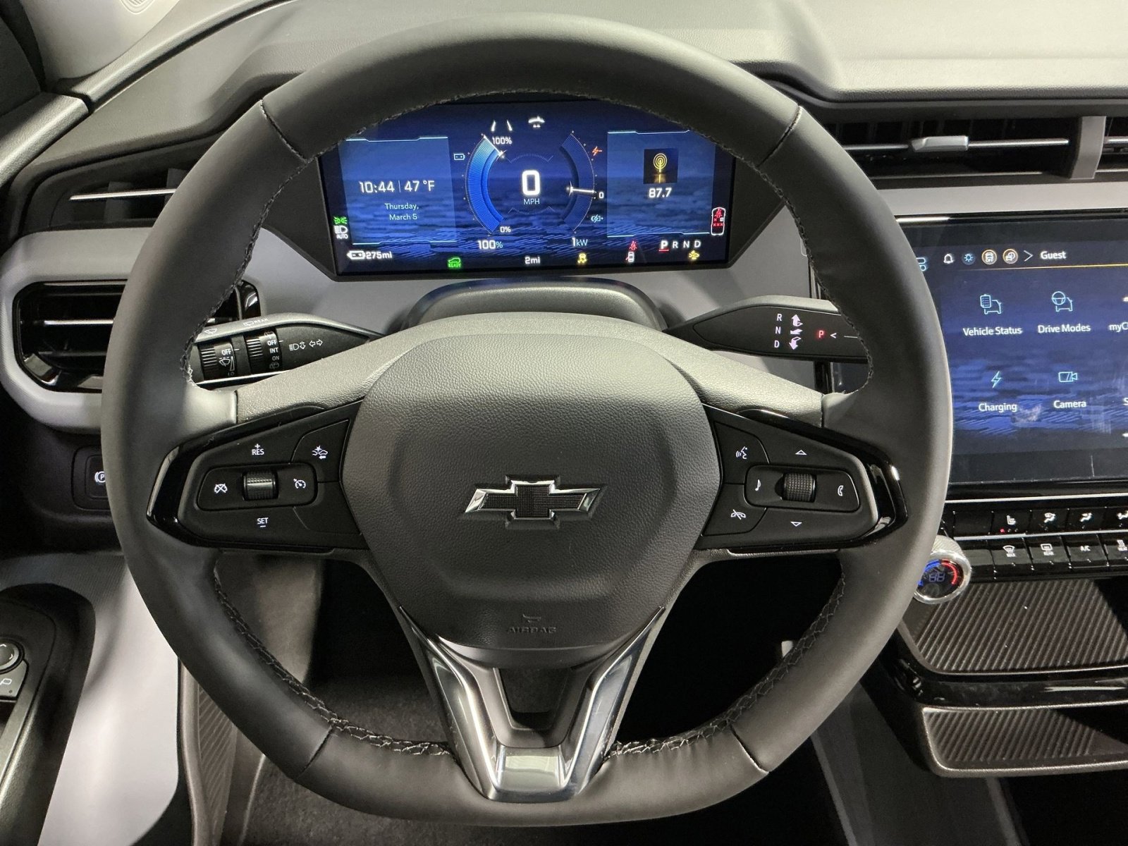 New 2027 Chevrolet Bolt LT w/ Comfort Package image 24