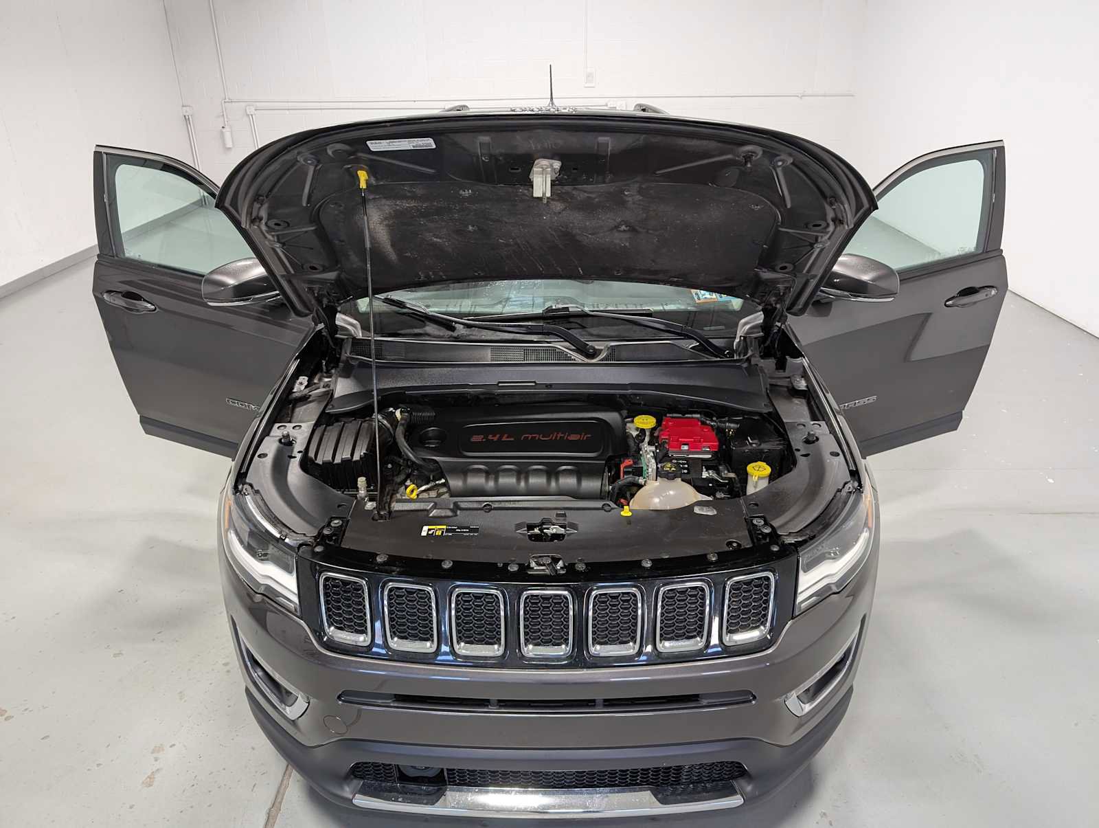 Used 2021 Jeep Compass Limited w/ Elite Exterior Group AWD/4WD image 13