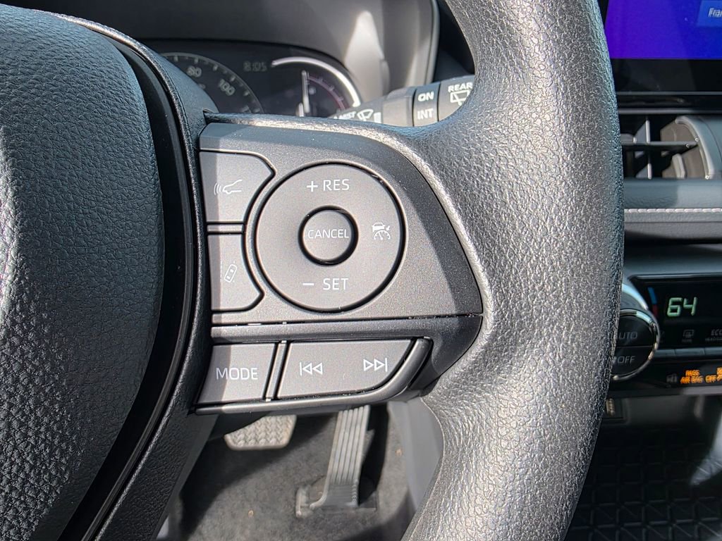 Used 2025 Toyota RAV4 XLE image 12