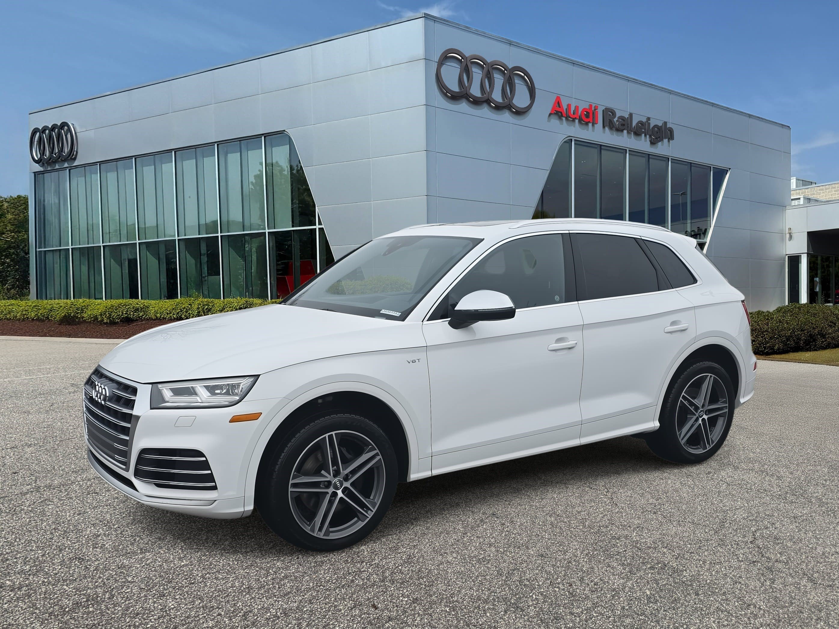 Used 2018 Audi SQ5 Premium Plus image 1