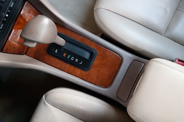 Used 1997 Lexus ES 330 image 33