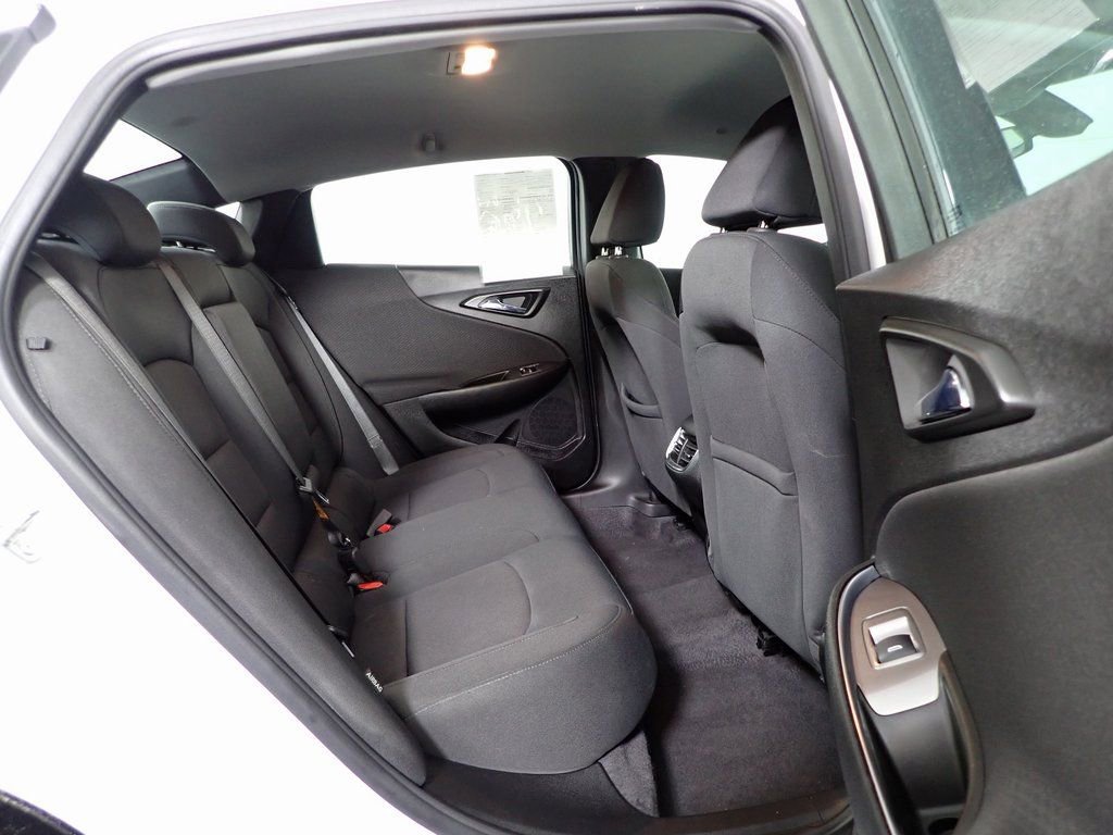 Used 2020 Chevrolet Malibu LT image 29