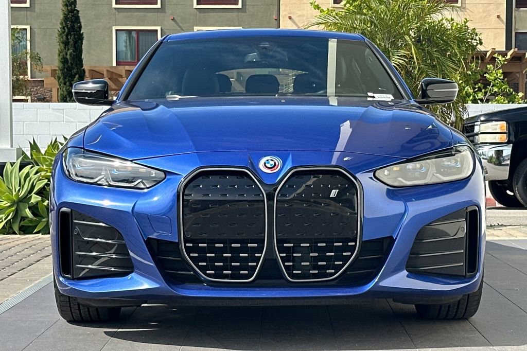 Used 2023 BMW i4 eDrive40 w/ M Sport Package image 8