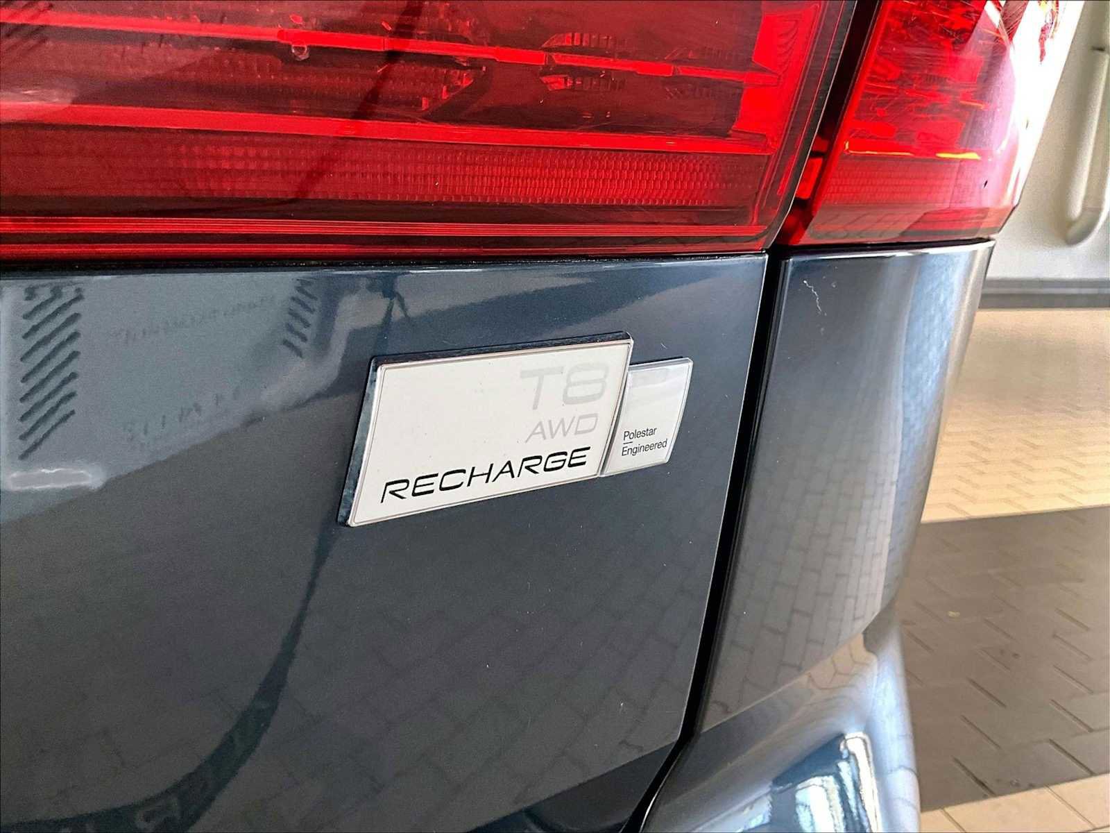 Used 2024 Volvo XC60 T8 Ultimate image 37