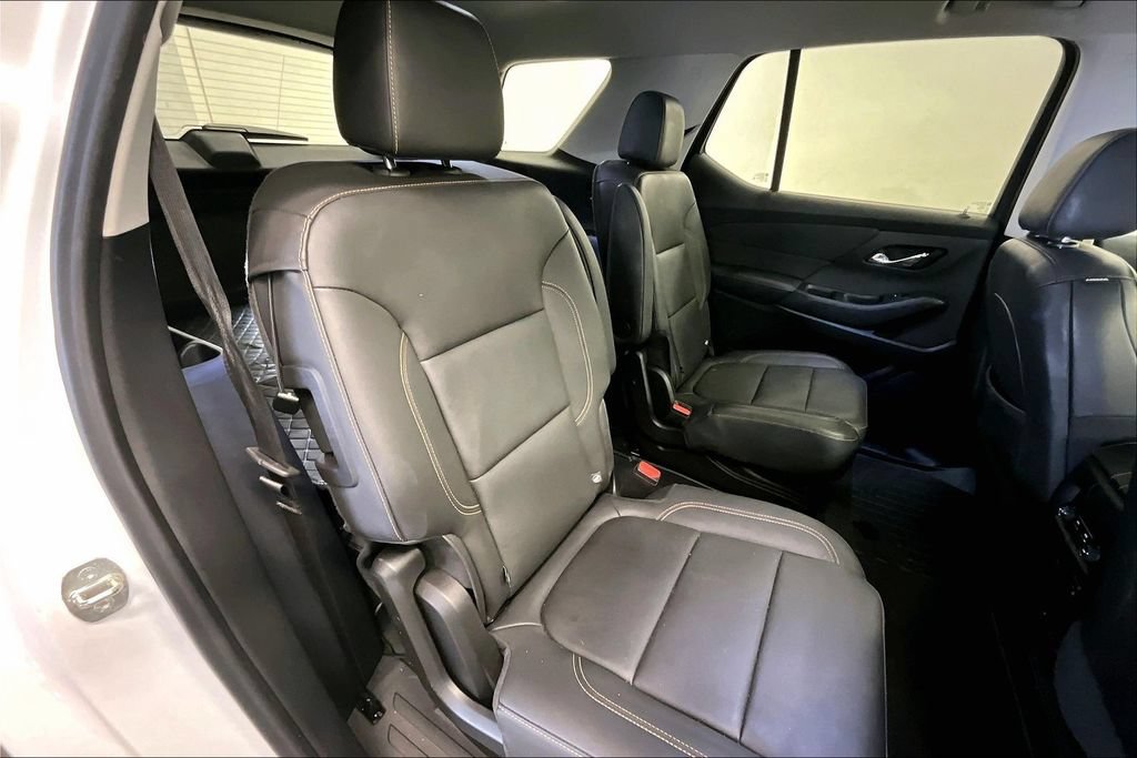 Used 2021 Chevrolet Traverse RS FWD image 23