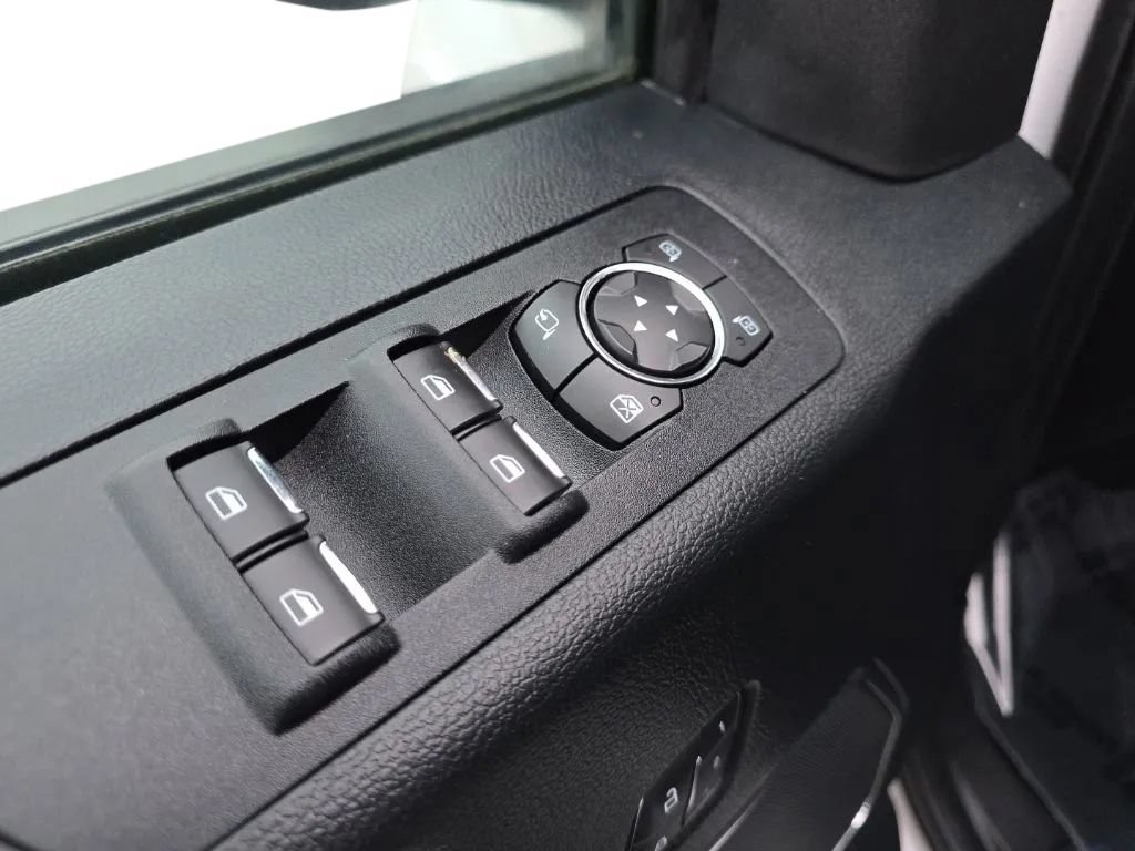 Used 2020 Ford F150 Lariat w/ Equipment Group 502A Luxury AWD/4WD image 12