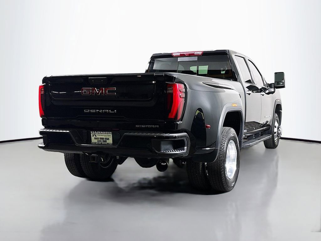 Used 2024 GMC Sierra 3500 Denali AWD/4WD image 7