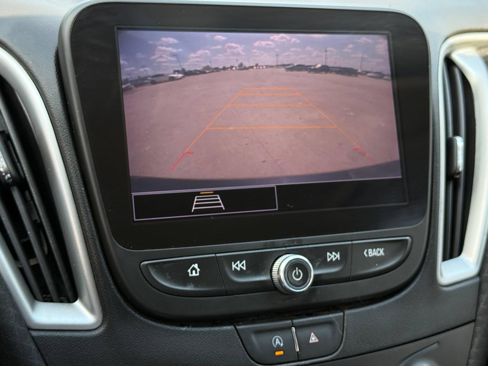 Used 2022 Chevrolet Malibu RS FWD image 18