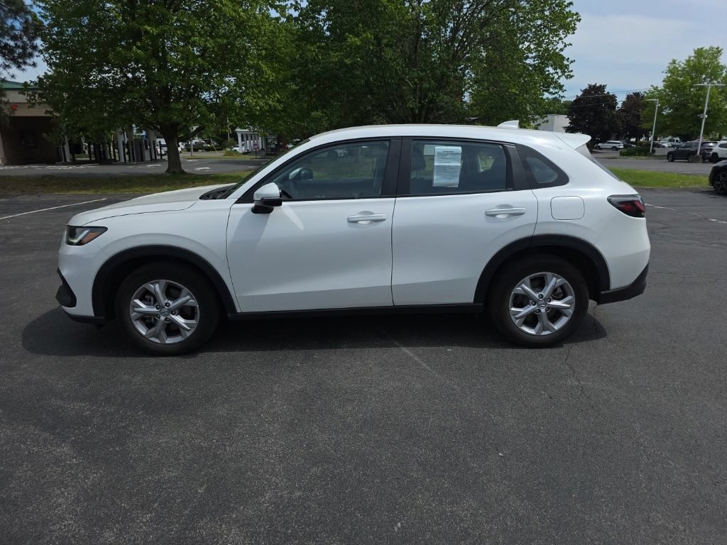 Used 2025 Honda HR-V LX image 4