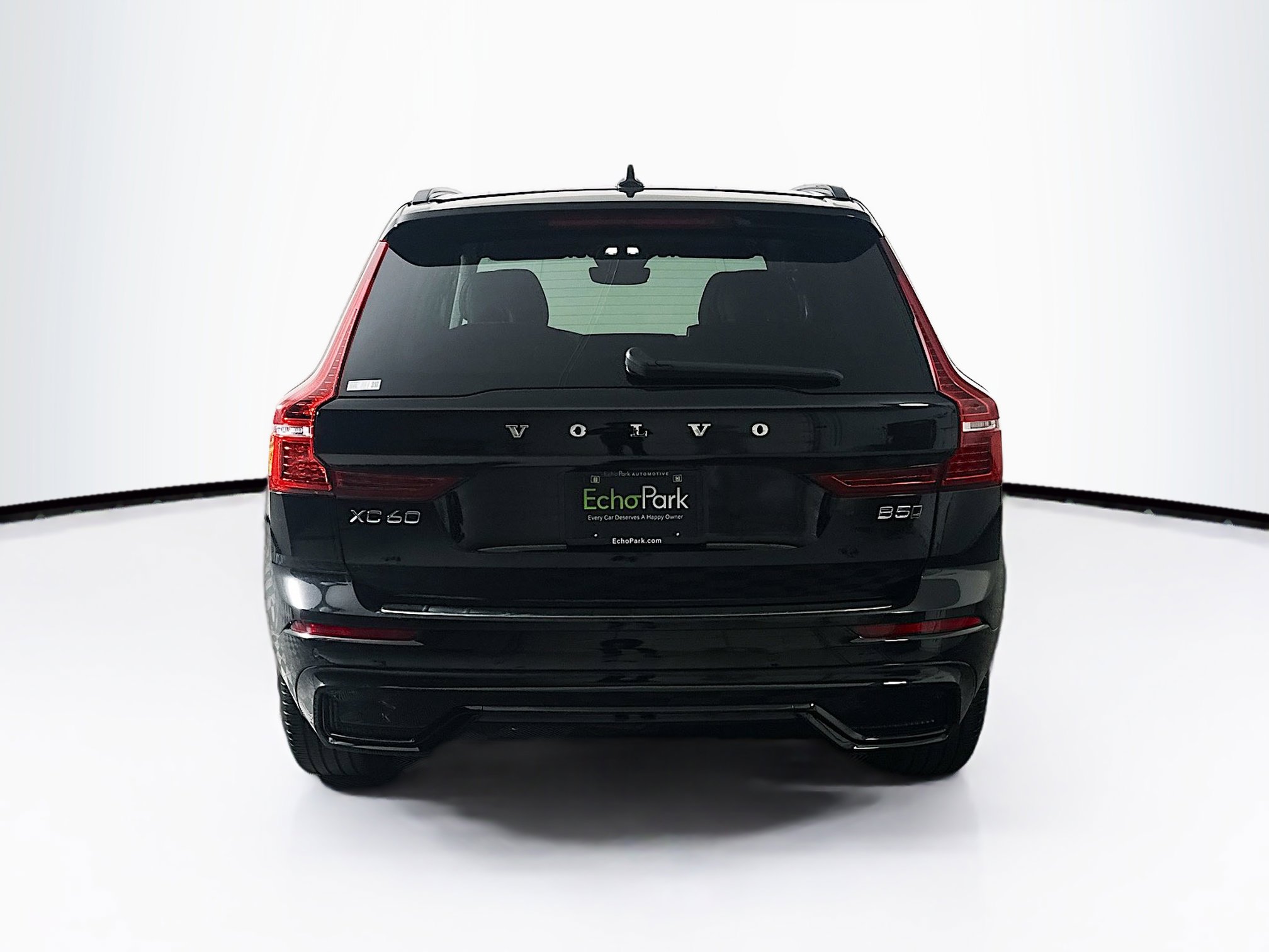 Used 2024 Volvo XC60 B5 Core AWD/4WD image 7