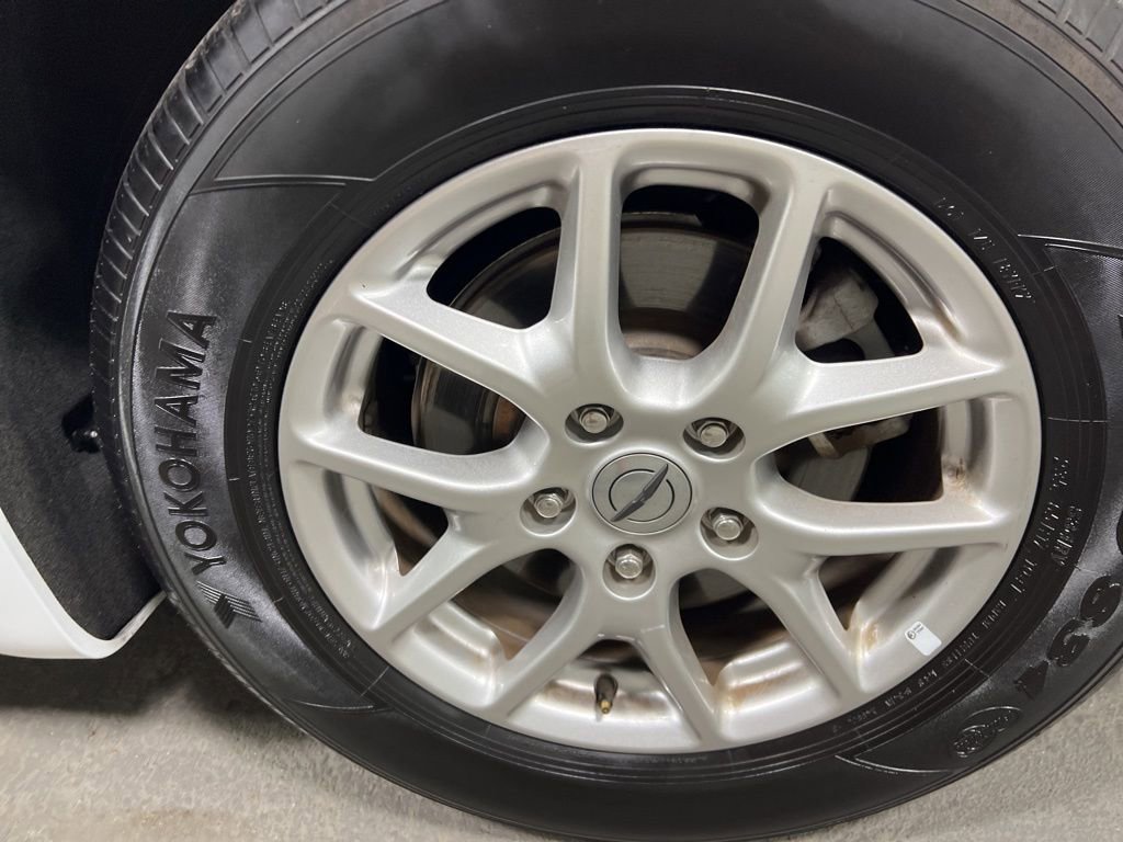 Used 2025 Chrysler Pacifica Select image 39