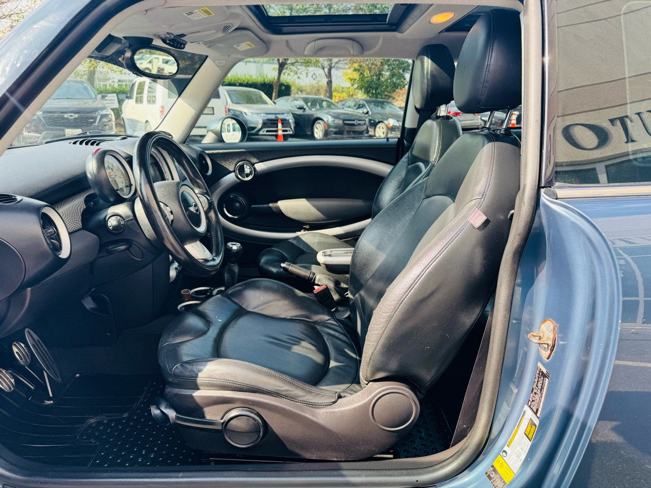 Used 2010 MINI Cooper S image 11