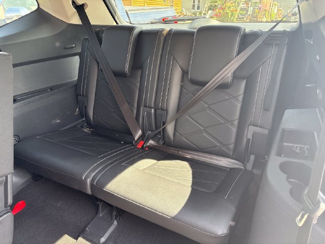 Used 2025 Volkswagen Atlas SE AWD/4WD image 21