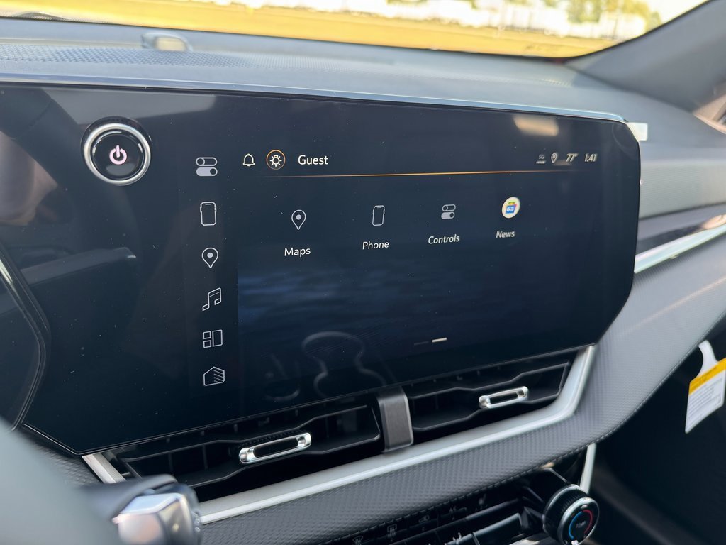 New 2026 Chevrolet Equinox LT w/ LPO, Floor Liner Package image 22