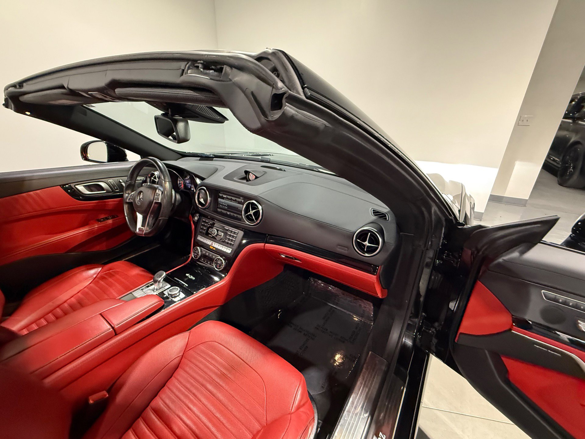 Used 2016 Mercedes-Benz SL 550 image 52