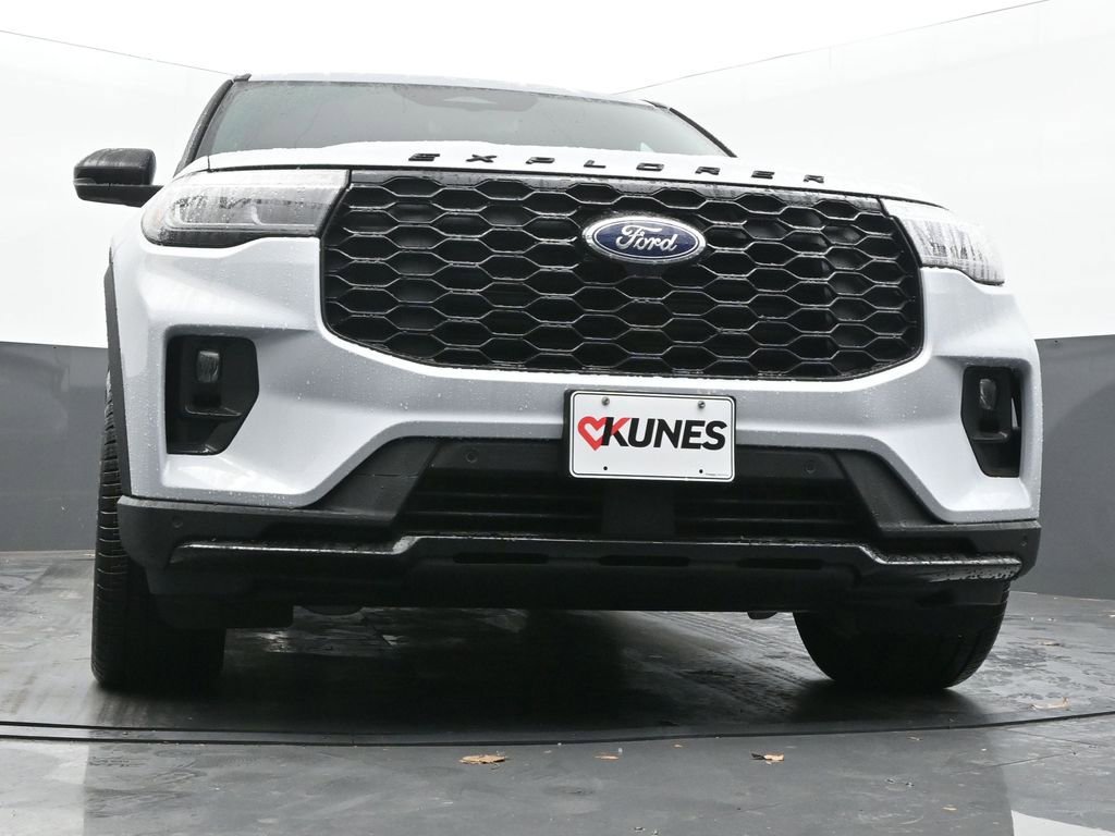 New 2026 Ford Explorer ST-Line w/ ST-Line Street Pack image 43