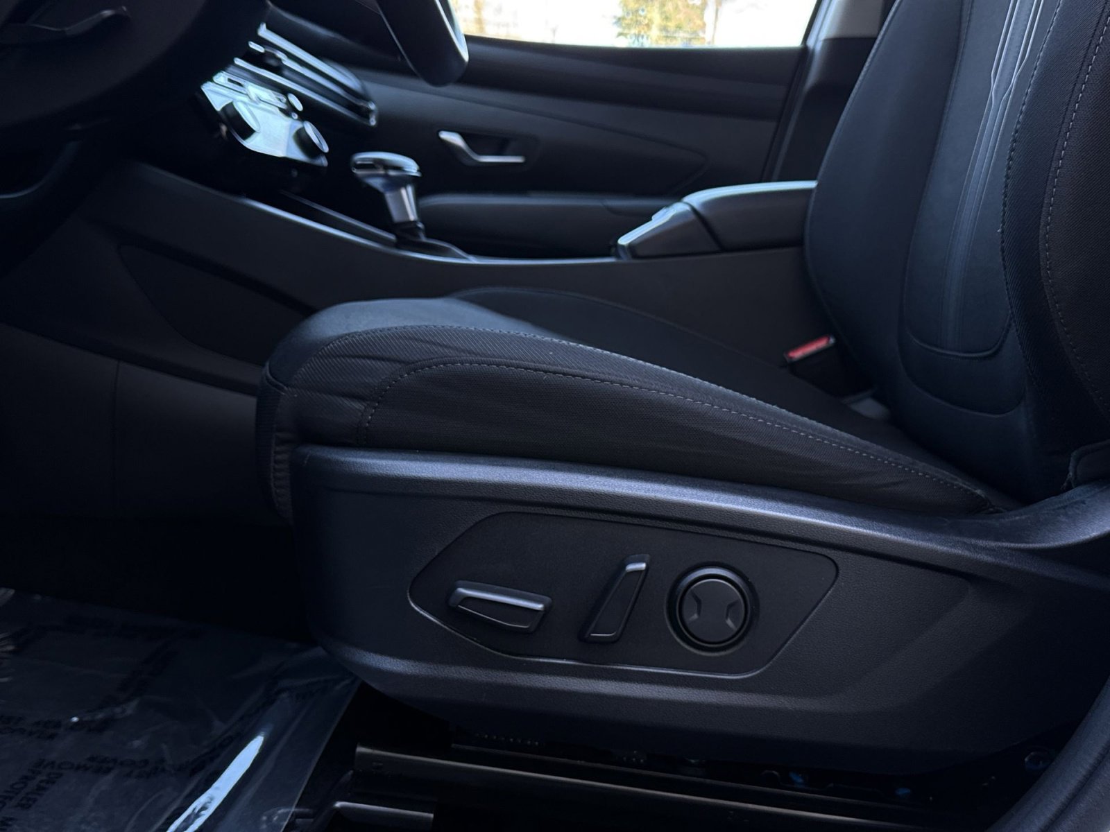 Certified 2025 Hyundai Tucson SEL image 14