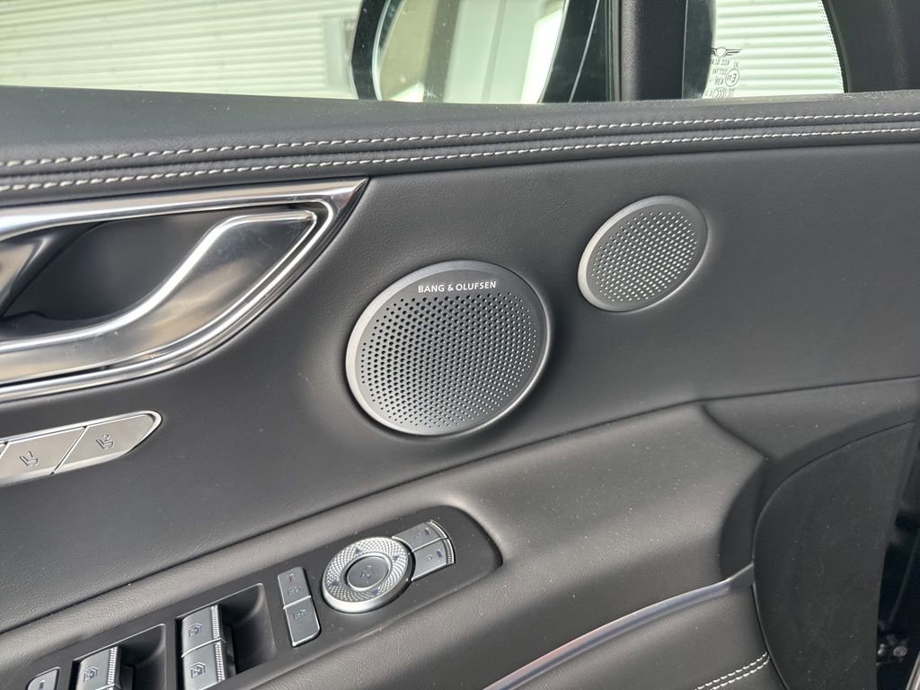 Certified 2026 Genesis GV80 2.5T Advanced image 6