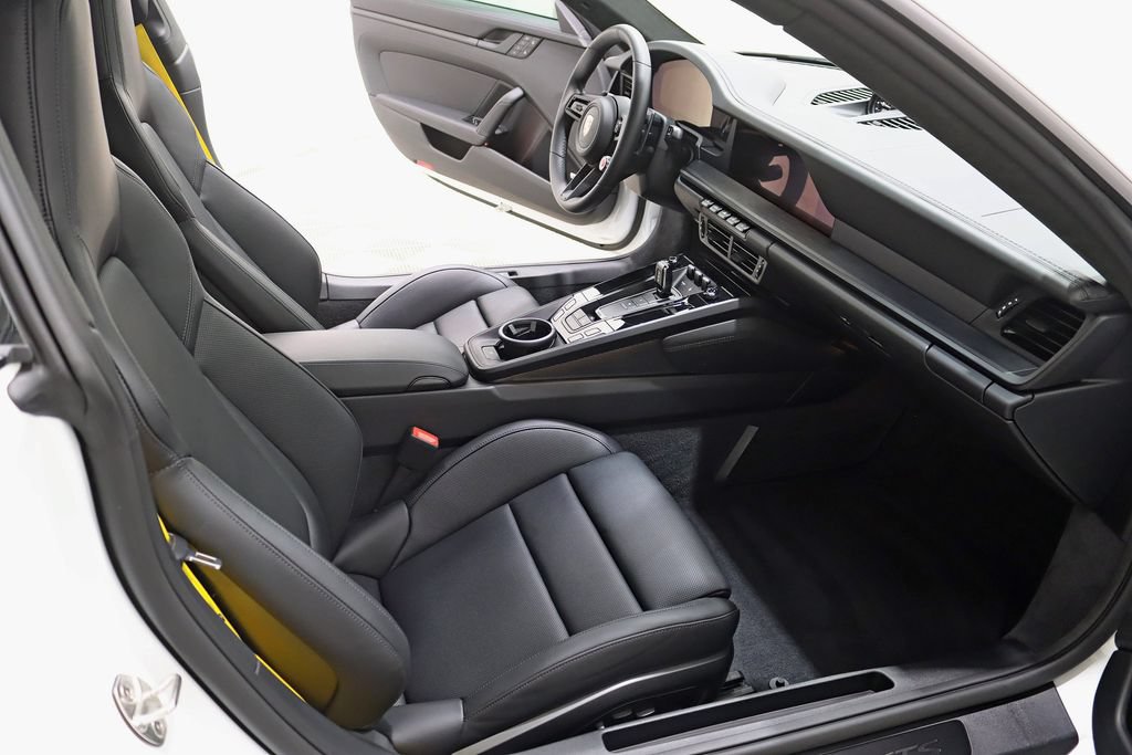 Used 2026 Porsche 911 GTS image 37