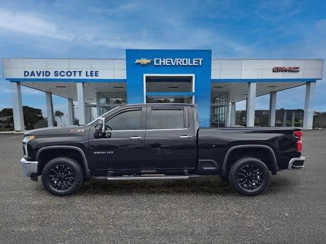Used 2022 Chevrolet Silverado 3500 LTZ w/ LTZ Plus Package AWD/4WD image 13