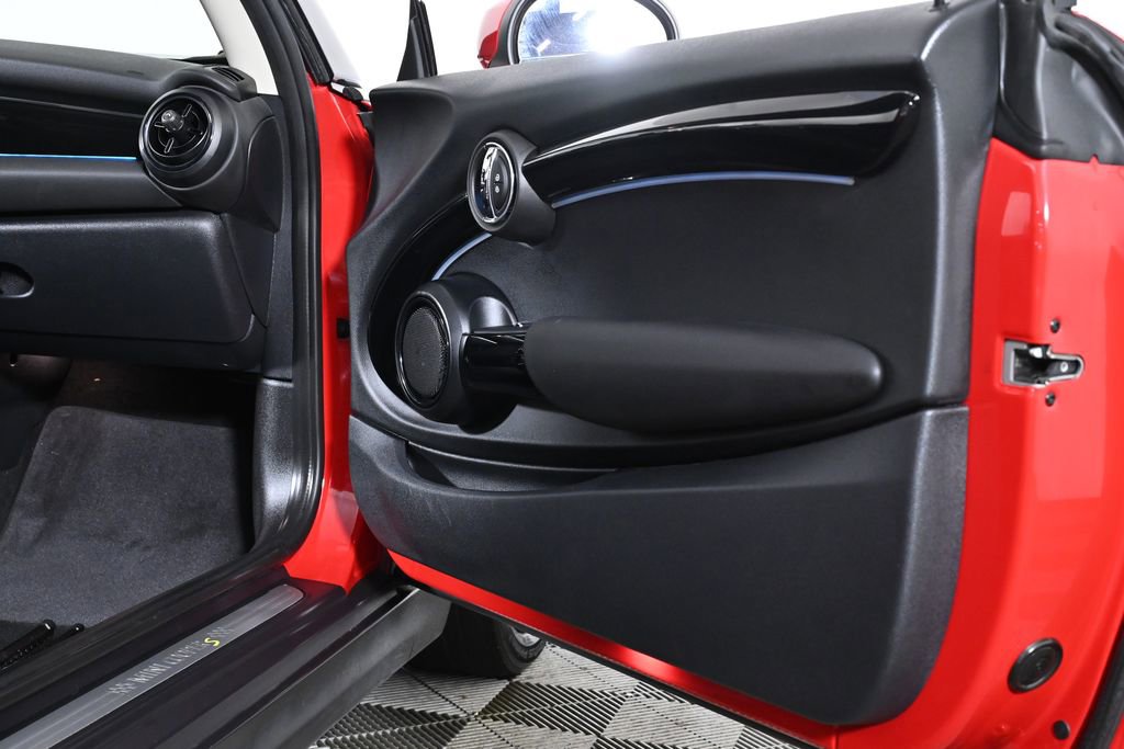 Certified 2023 MINI Cooper SE image 27