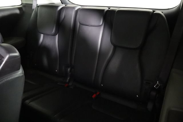 Used 2025 Kia Carnival FWD image 17