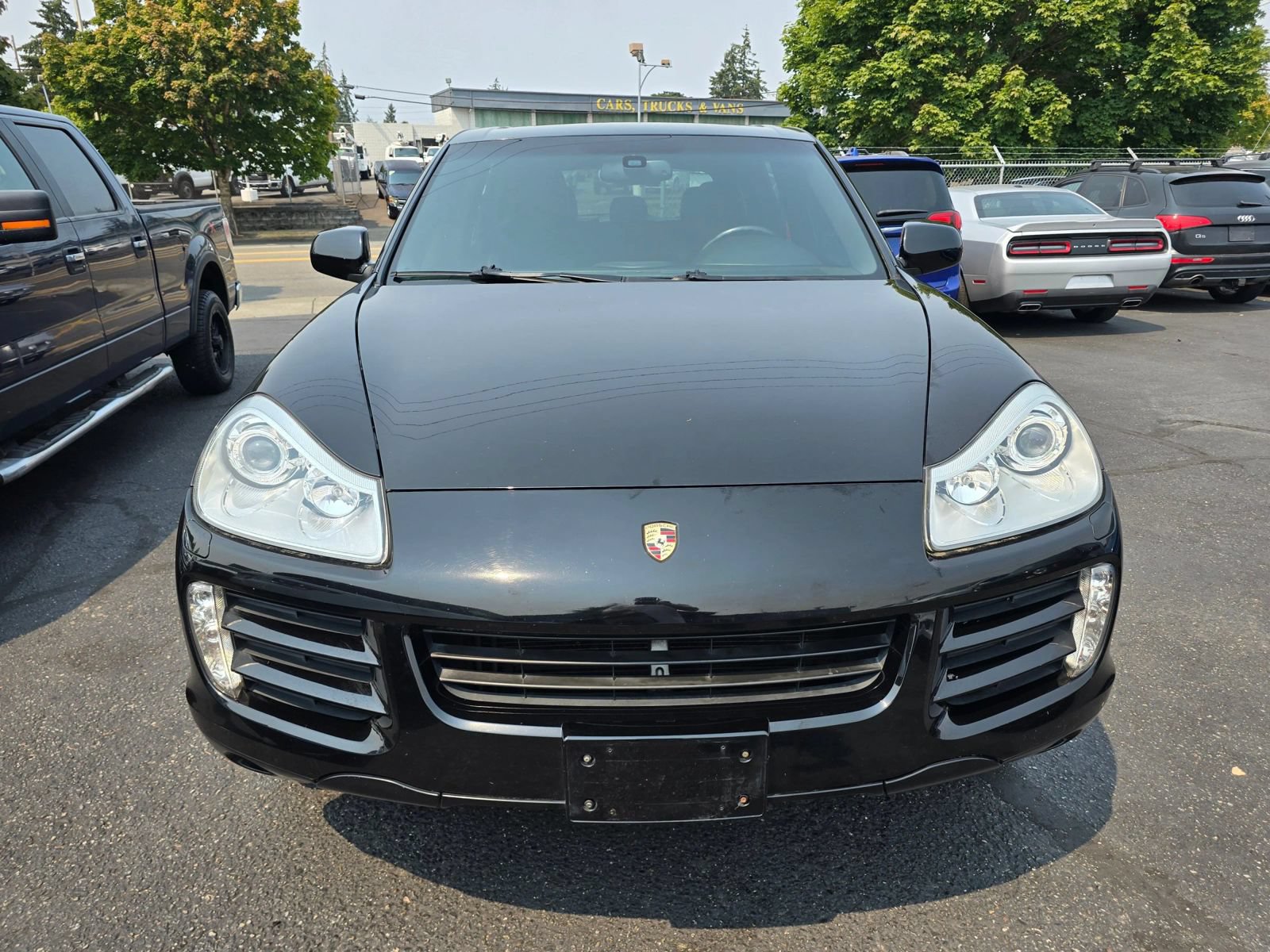 Used 2010 Porsche Cayenne AWD/4WD image 8