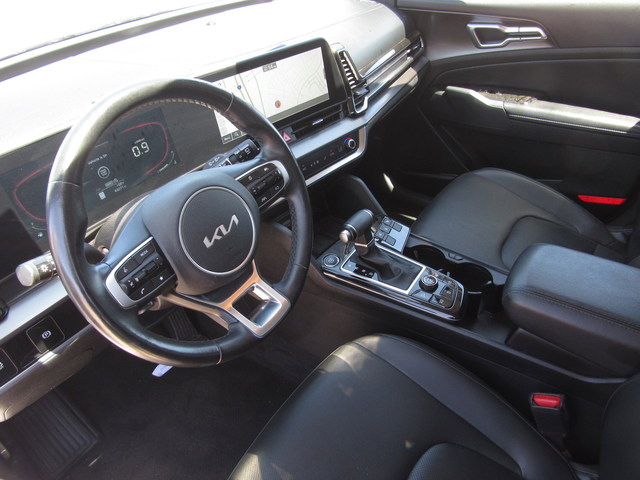 Used 2023 Kia Sportage EX image 16