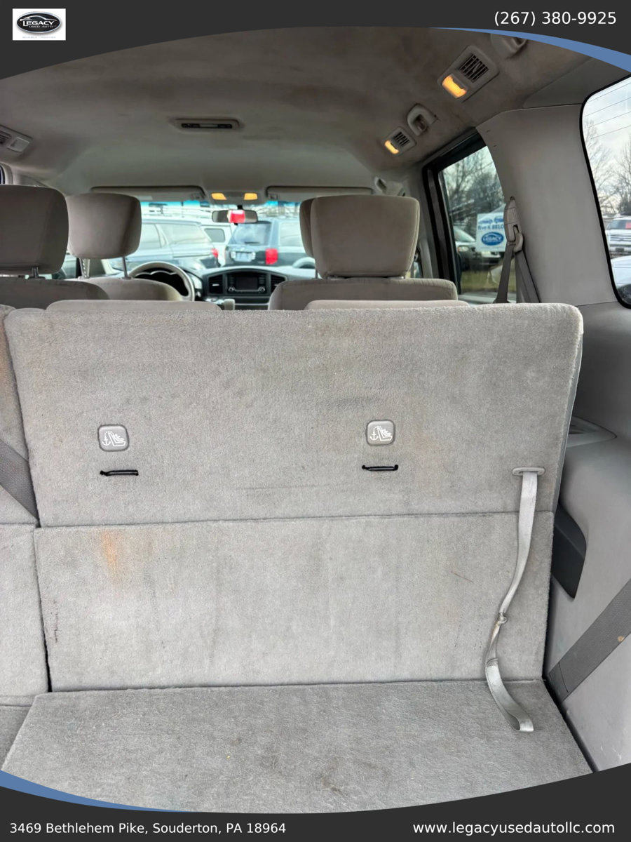 Used 2017 Nissan Quest SV image 24