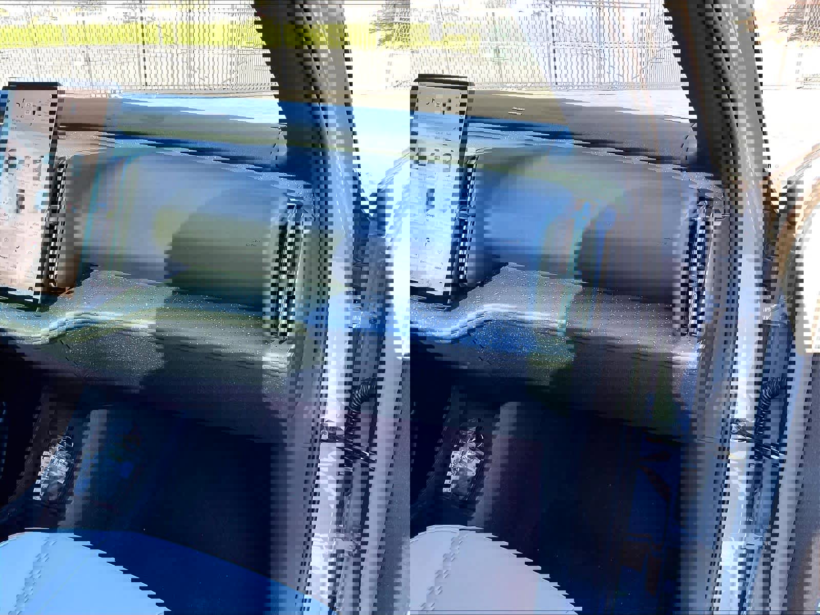 New 2025 Volvo EX30 Ultra w/ Protection Package Premier image 28