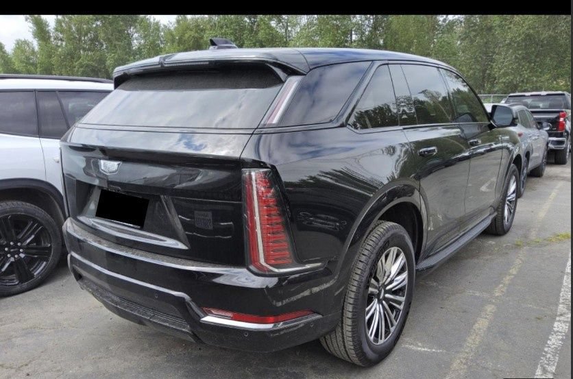 Used 2025 Cadillac Escalade IQ Sport 2 AWD/4WD image 3