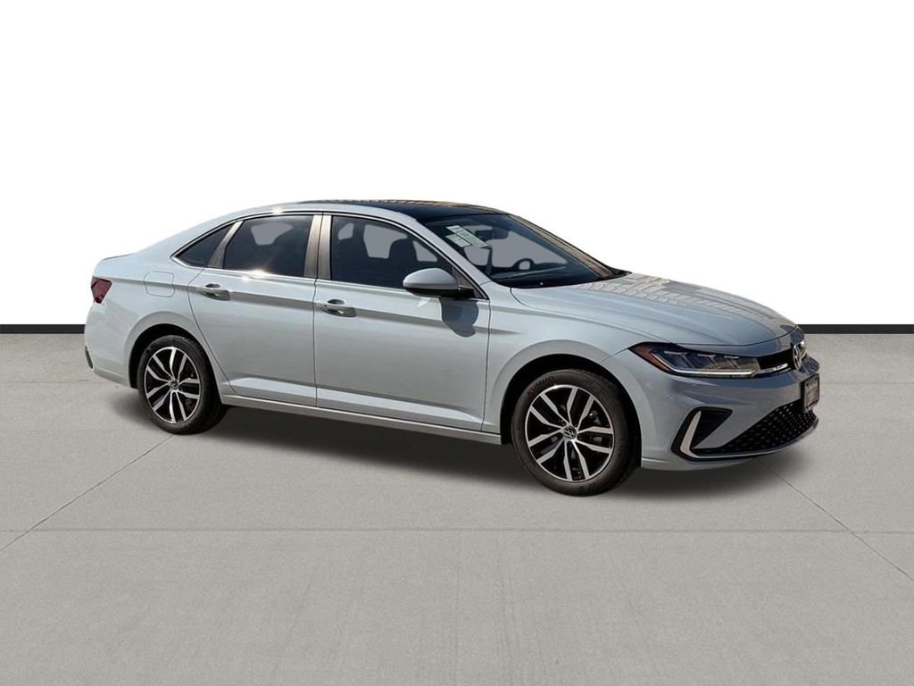 New 2026 Volkswagen Jetta SE FWD image 3