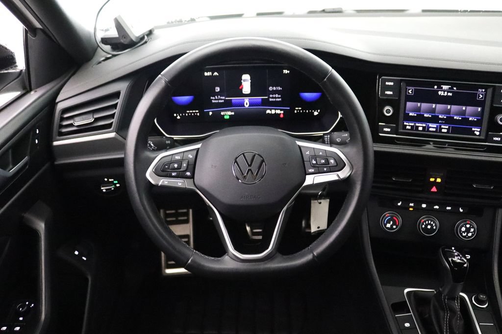 Used 2024 Volkswagen Jetta Sport FWD image 15