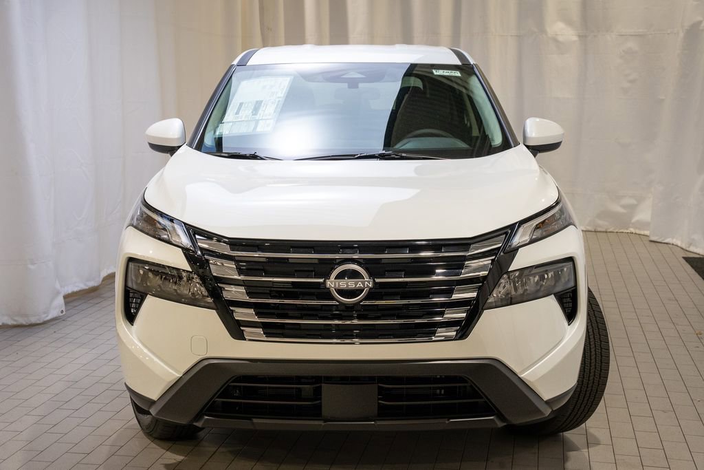 New 2026 Nissan Rogue SV image 2