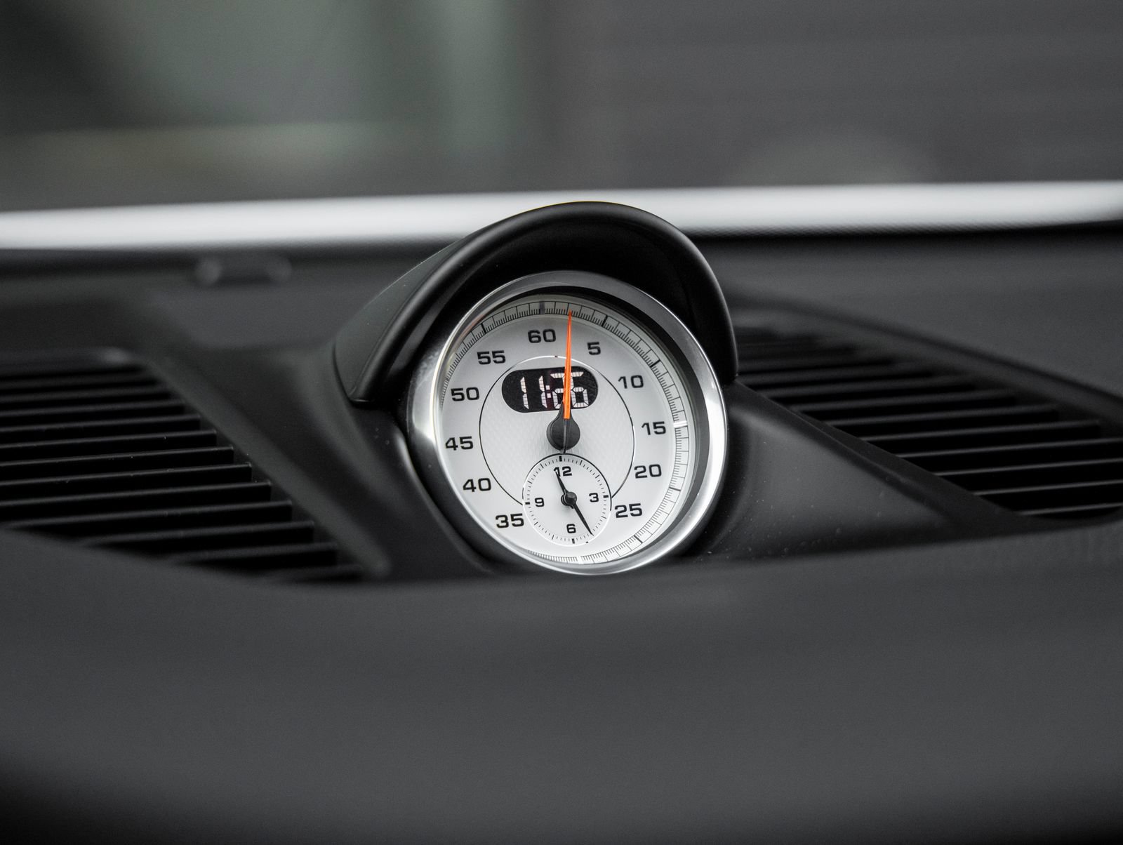 Certified 2018 Porsche 911 Carrera 4 GTS AWD/4WD image 27
