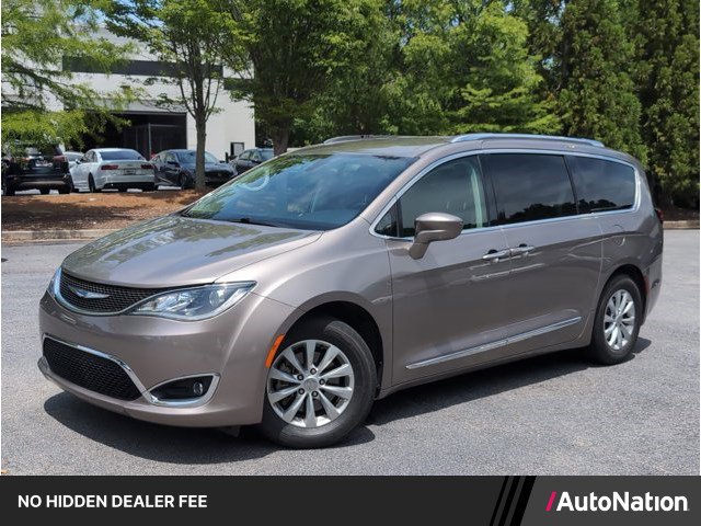 Used 2018 Chrysler Pacifica Touring-L FWD image 1