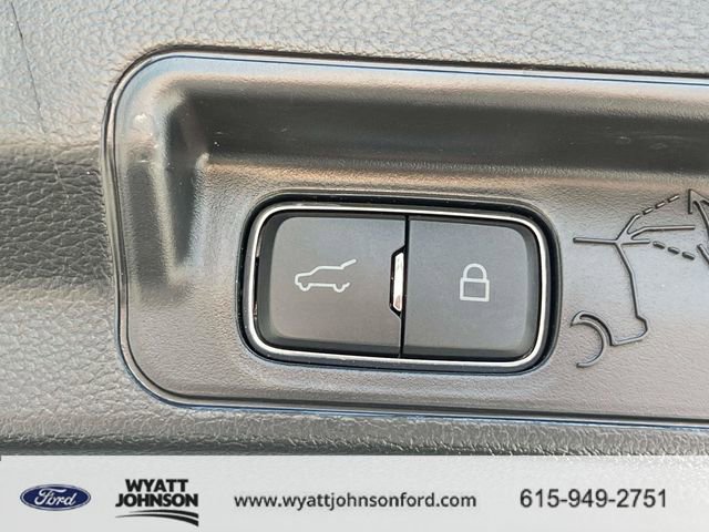 Used 2022 Ford Explorer XLT AWD/4WD image 23