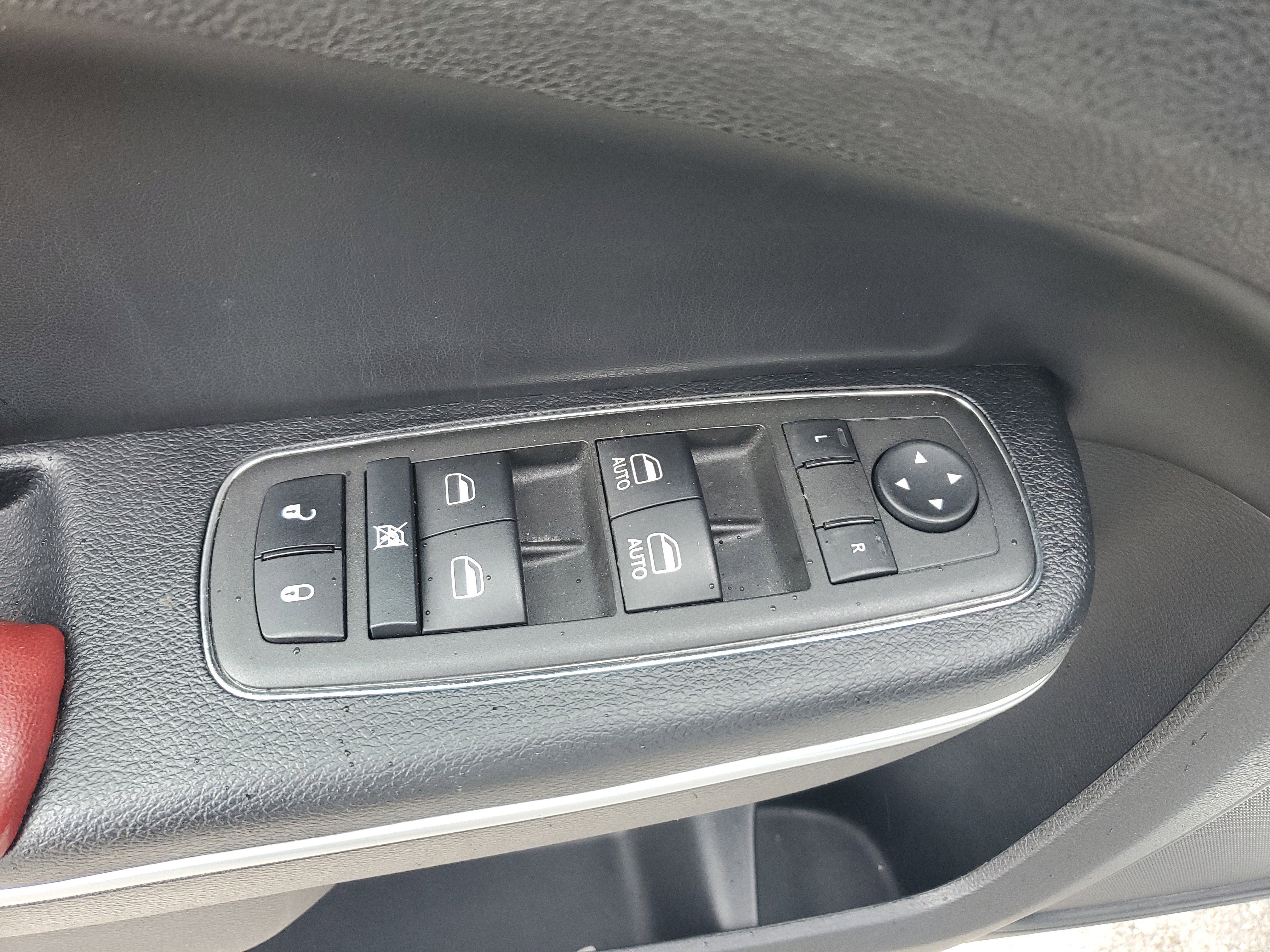 Used 2021 Chrysler 300 S w/ S Model Appearance Package image 26